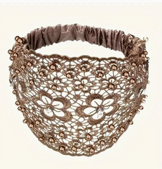 👑 Elegant Hollowed Lace Headband – Pearl & Rhinestone Hair Accessory 👑