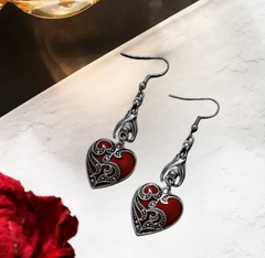 🖤❤️ Vintage Gothic Heart Dangle Earrings – Red &amp; Silver Toned ❤️🖤