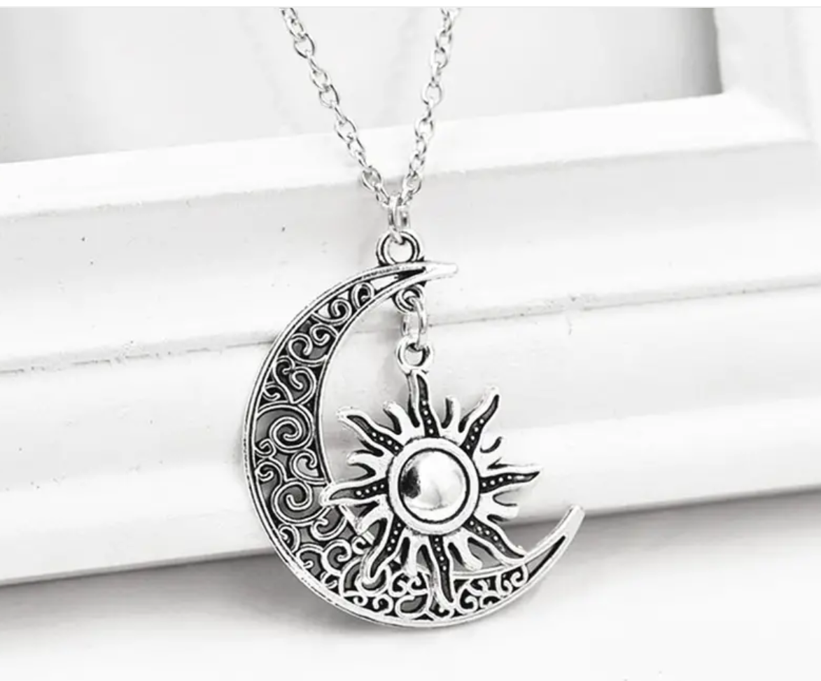 Vintage Crescent Moon Sun Silver Plated Pendant Necklace Celestial