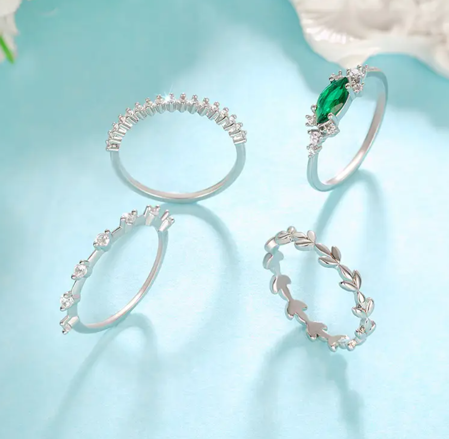 💚 4pcs Elegant Green Zirconia Silver Stacking Rings Emerald Irish St Patrick's Day💍✨