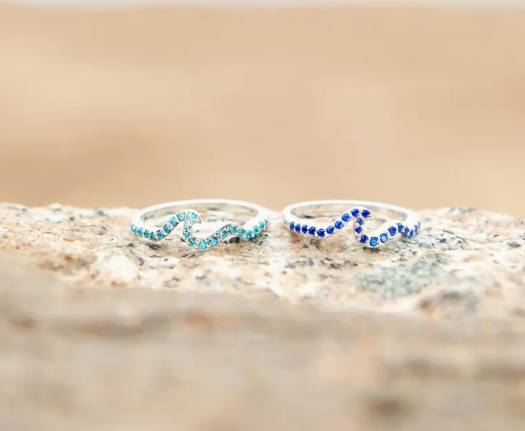 🌊 Sparkling Tide Wave Ring | 925 Sterling Silver & Dark Blue Zirconia 💙