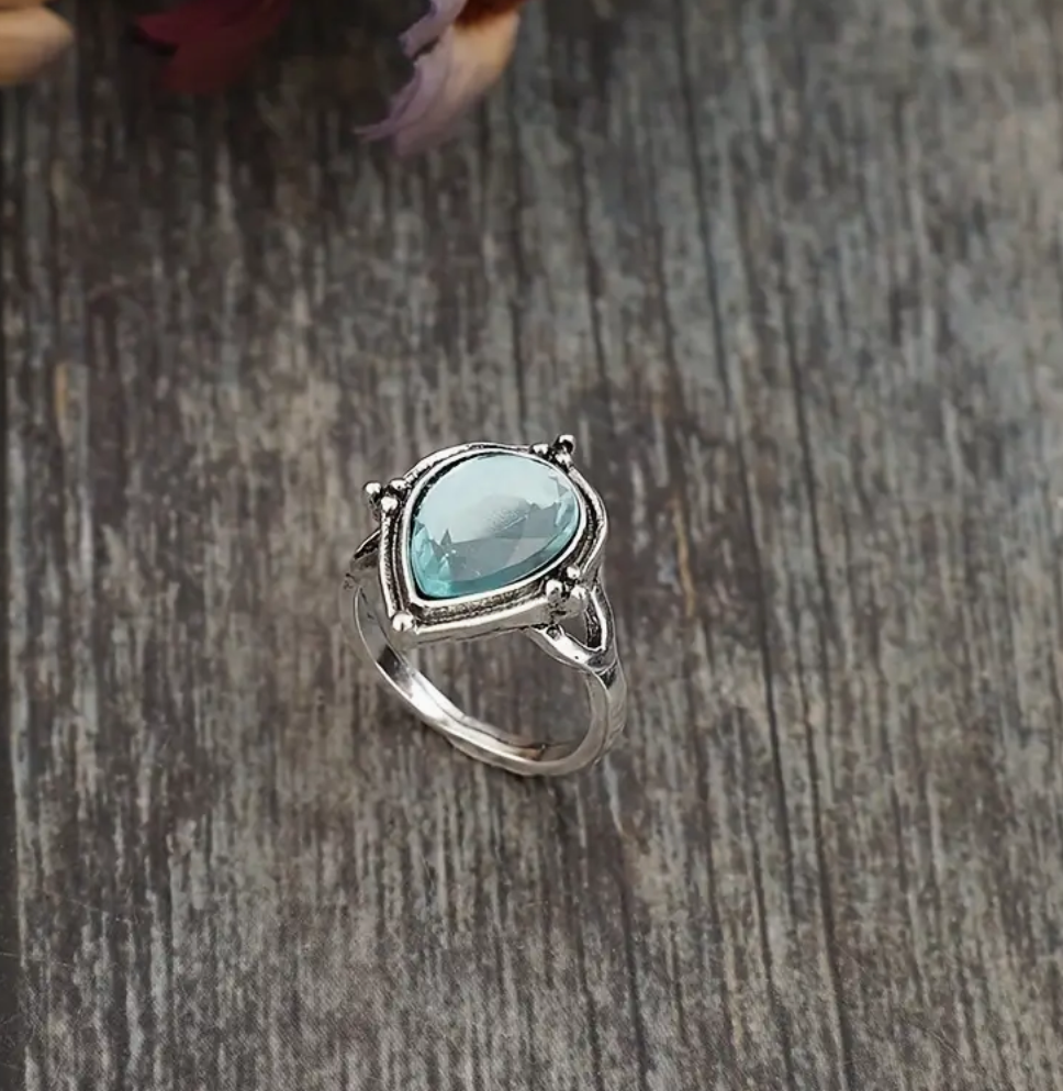 Vintage Inspired Silver Plated Ring Waterish Blue Green Gemstone Water Drop